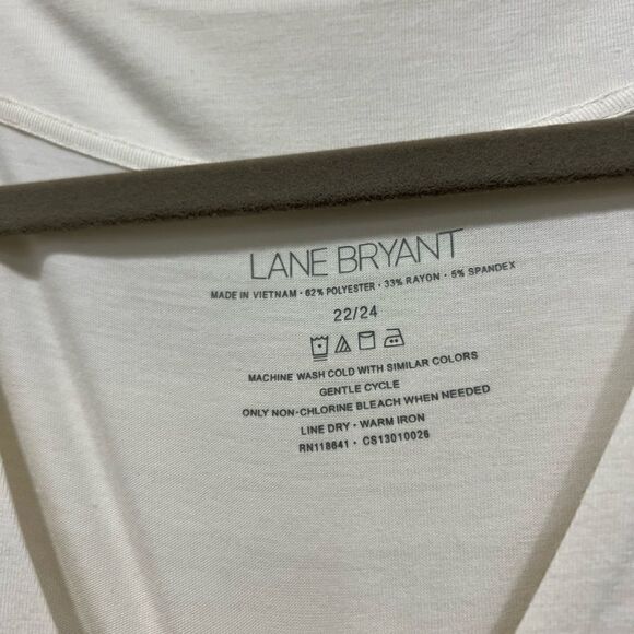 NWT Lane Bryant 3/4 sleeve V-neck cream off white top size 22-24 - Picture 3 of 8